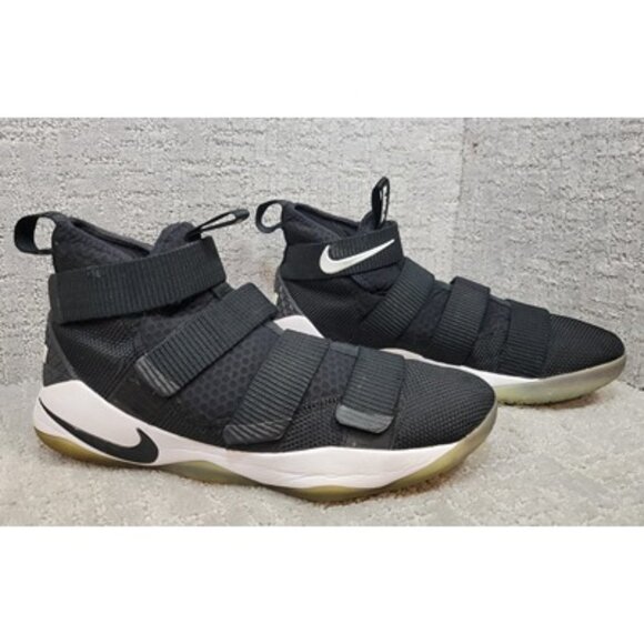 NIKE Zoom Lebron Solider XI 11 TB 943155-003 Men's Size 12 Black Sneakers - Picture 7 of 10